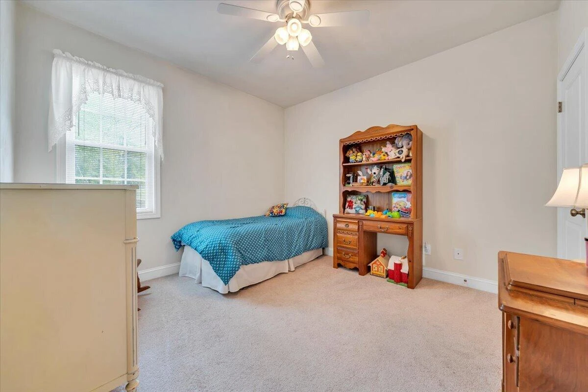 5551 Floyd HWY - Photo 40
