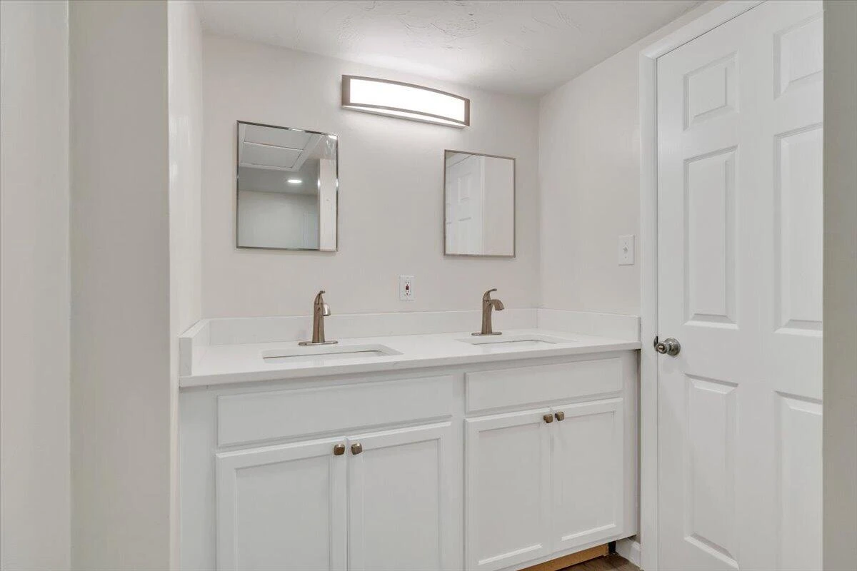 1811 Fareham RD - Photo 26