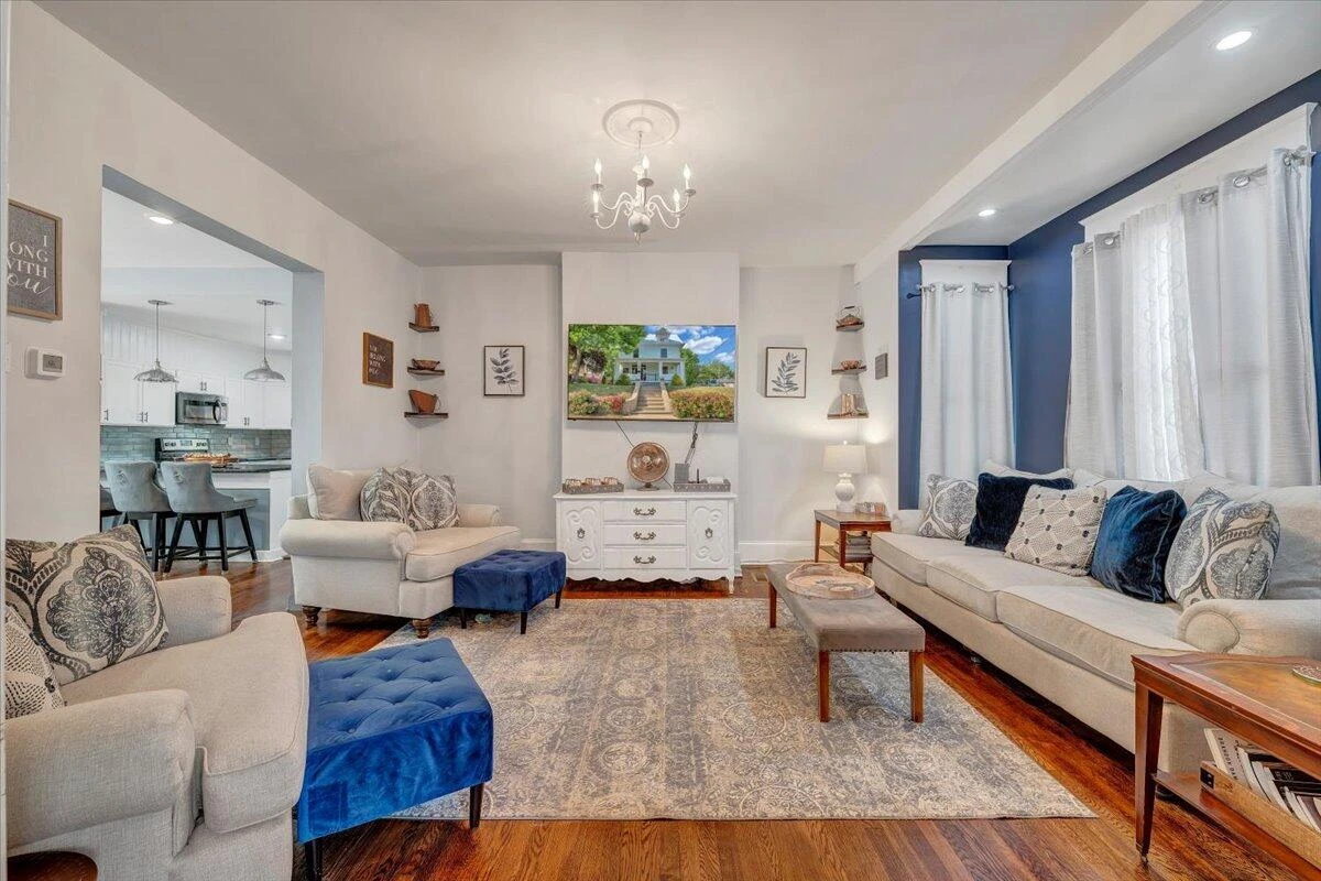 1701 Patterson AVE - Photo 21