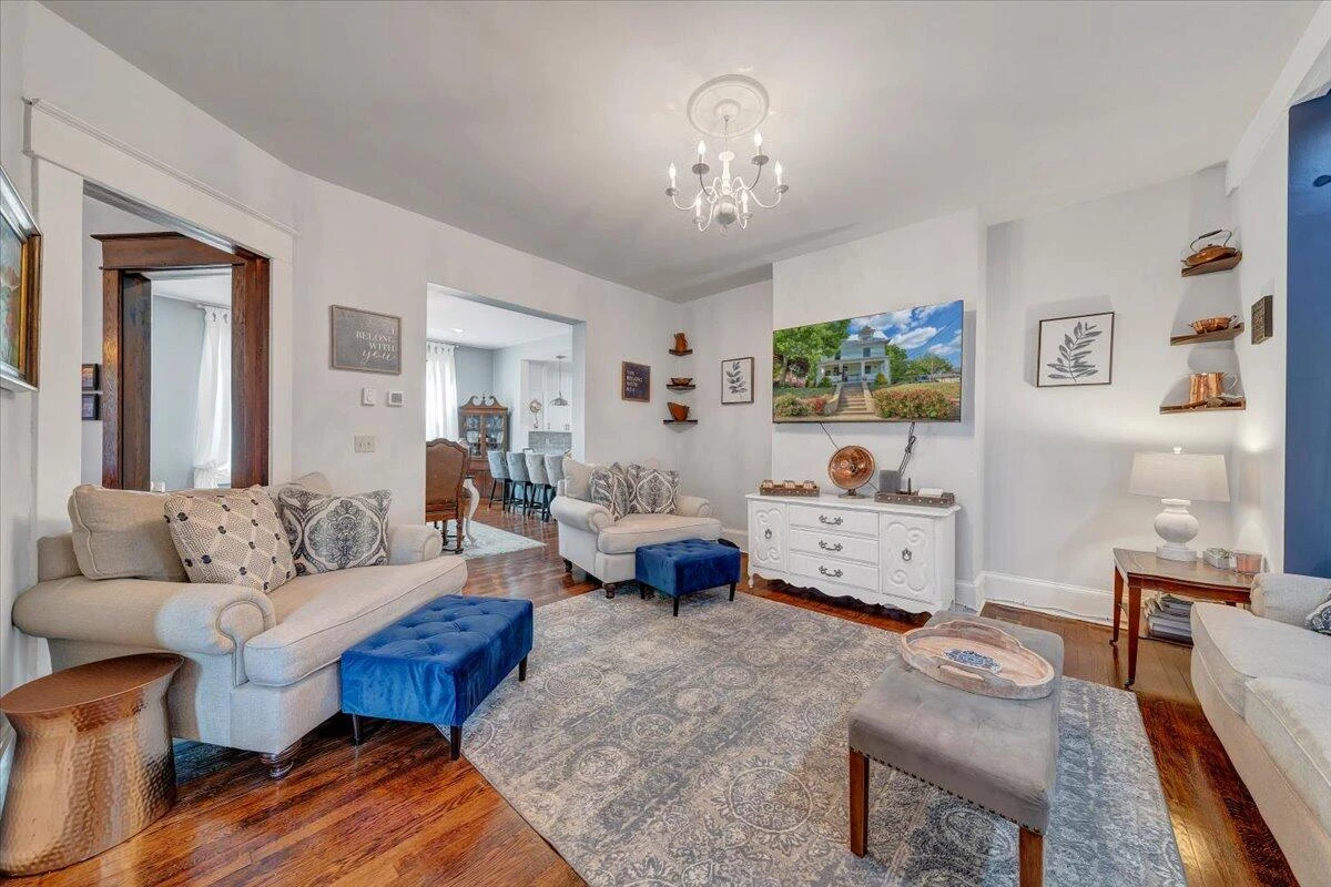 1701 Patterson AVE - Photo 23
