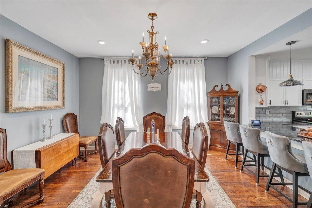 1701 Patterson AVE - Photo 29