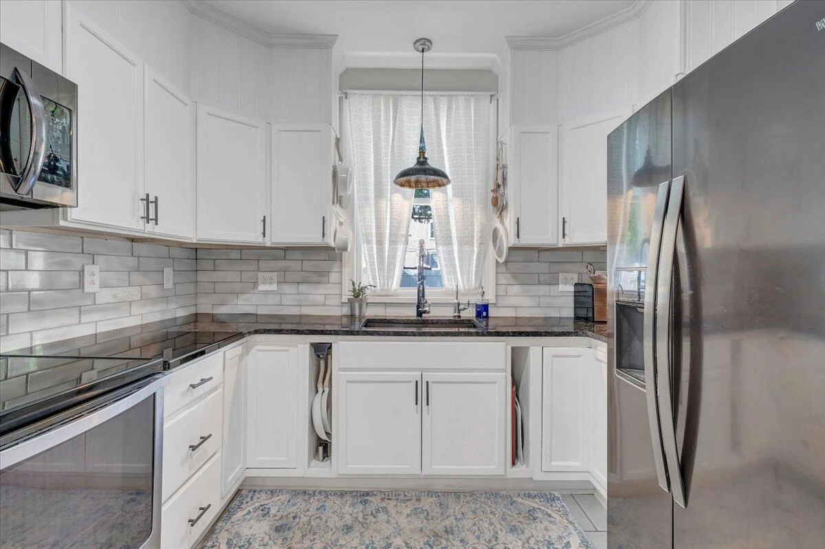 1701 Patterson AVE - Photo 33