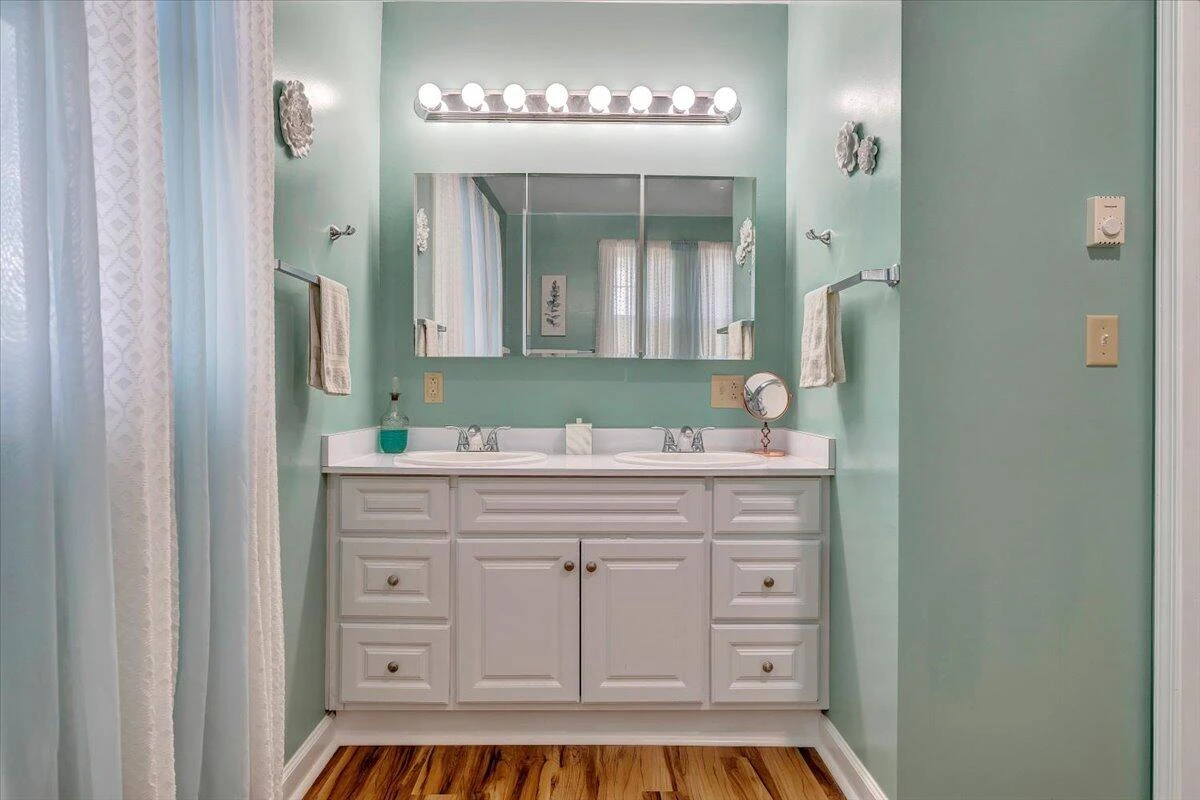 1701 Patterson AVE - Photo 54