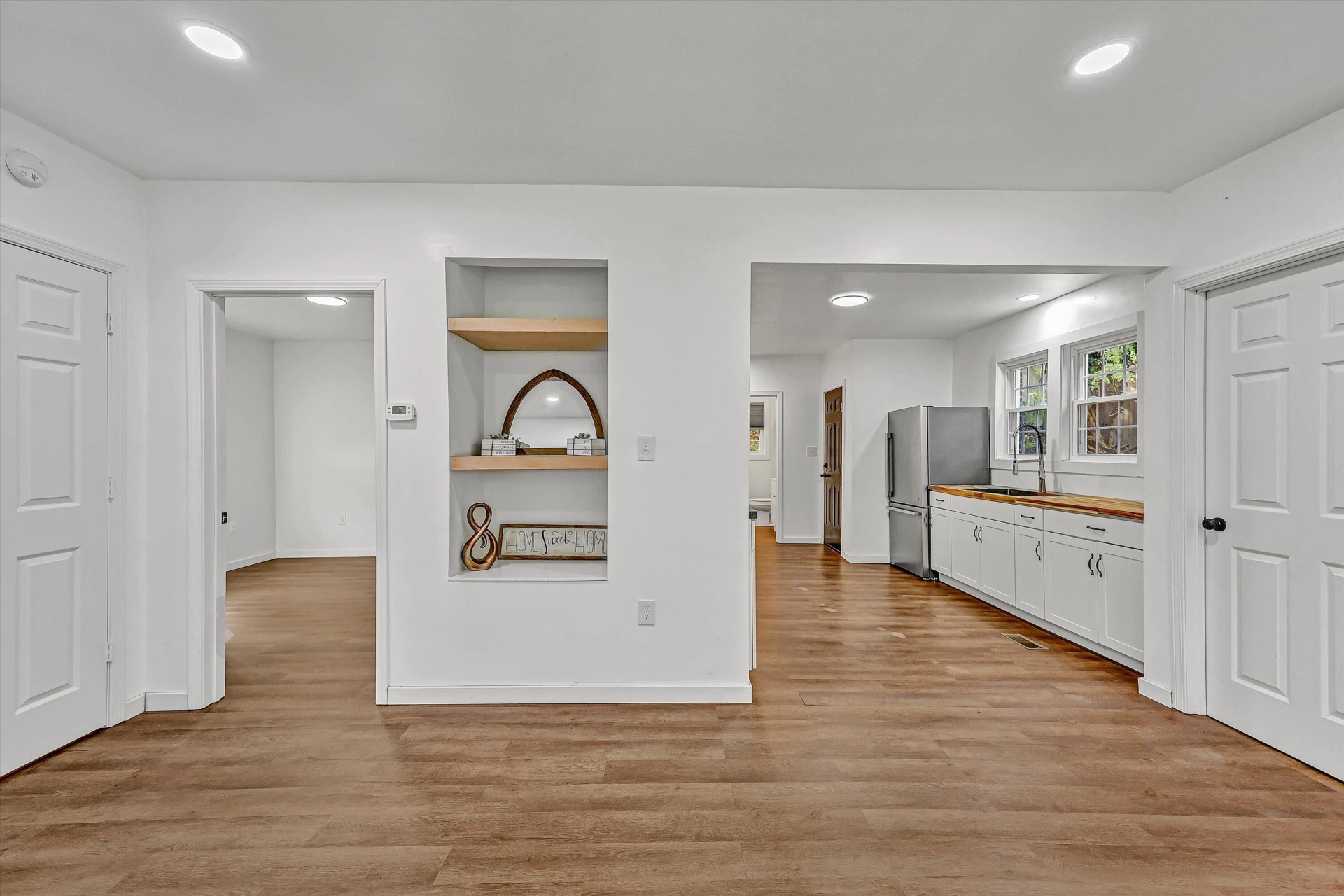 733 Craig ST - Photo 13
