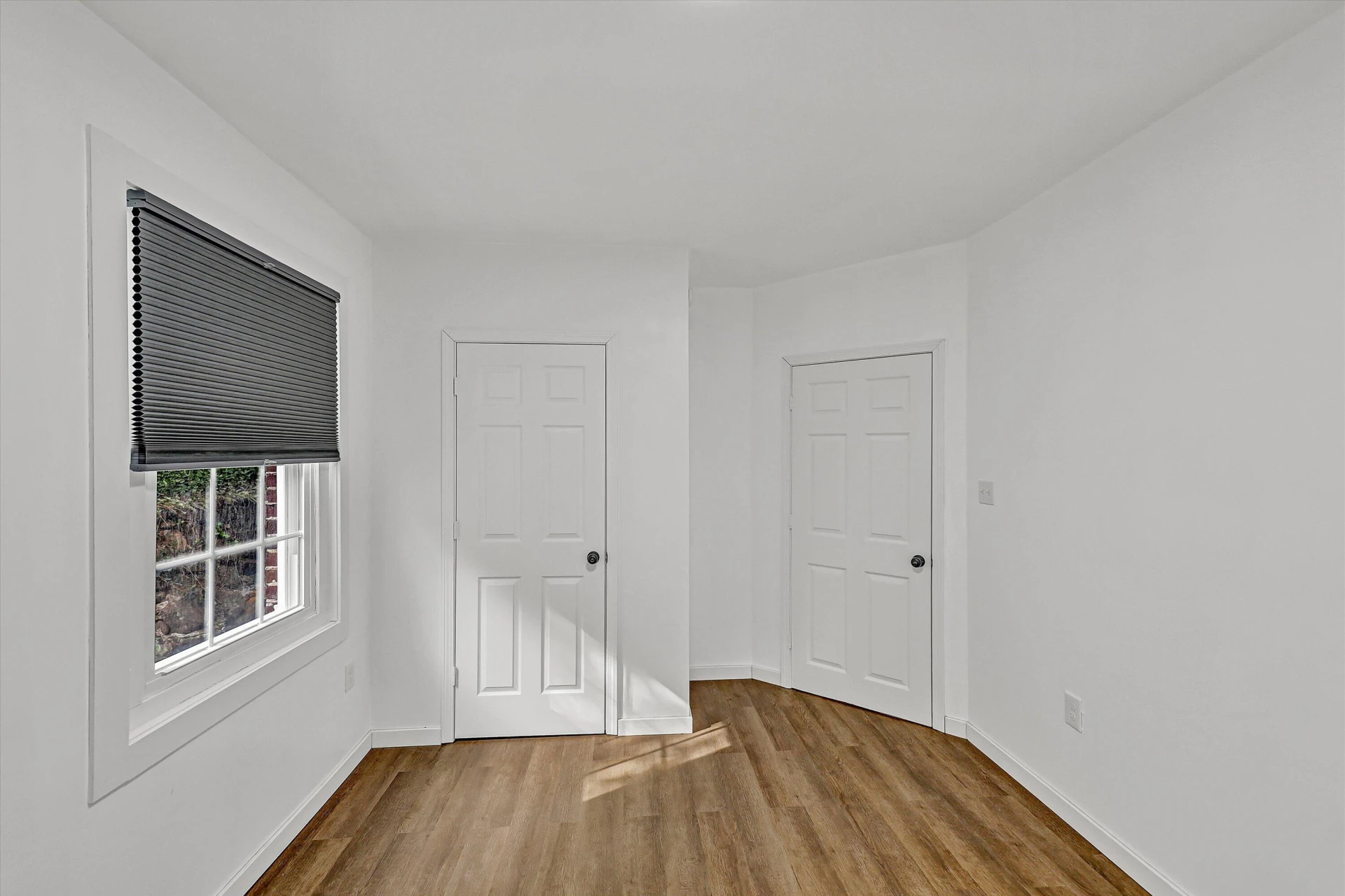 733 Craig ST - Photo 22