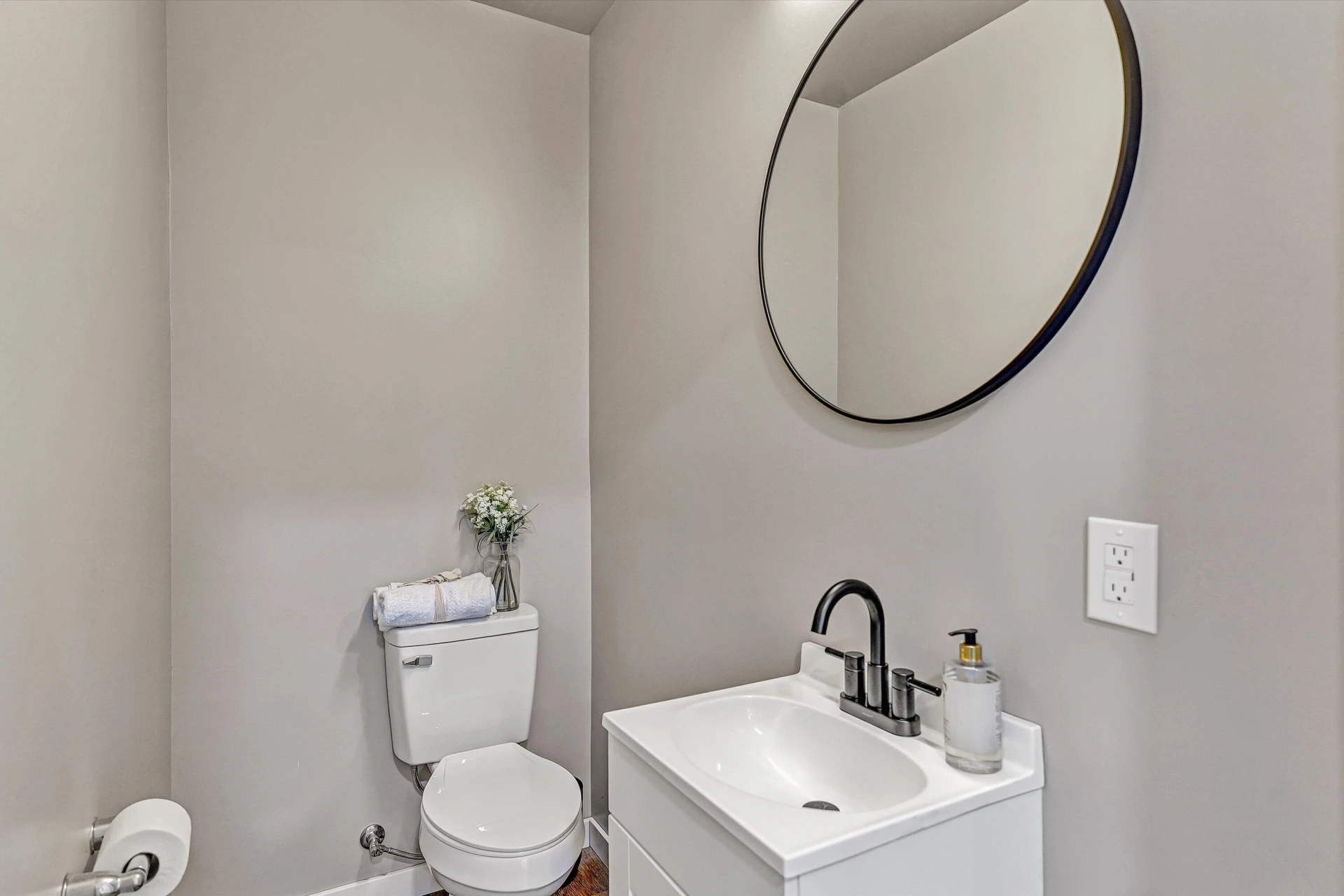 733 Craig ST - Photo 6