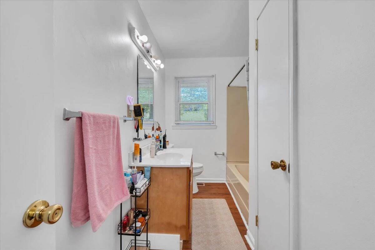 4342 Holmes ST - Photo 11