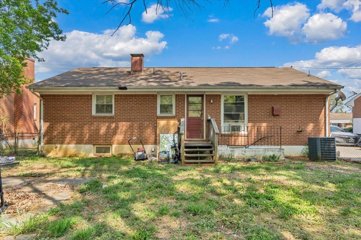 4342 Holmes ST - Photo 20