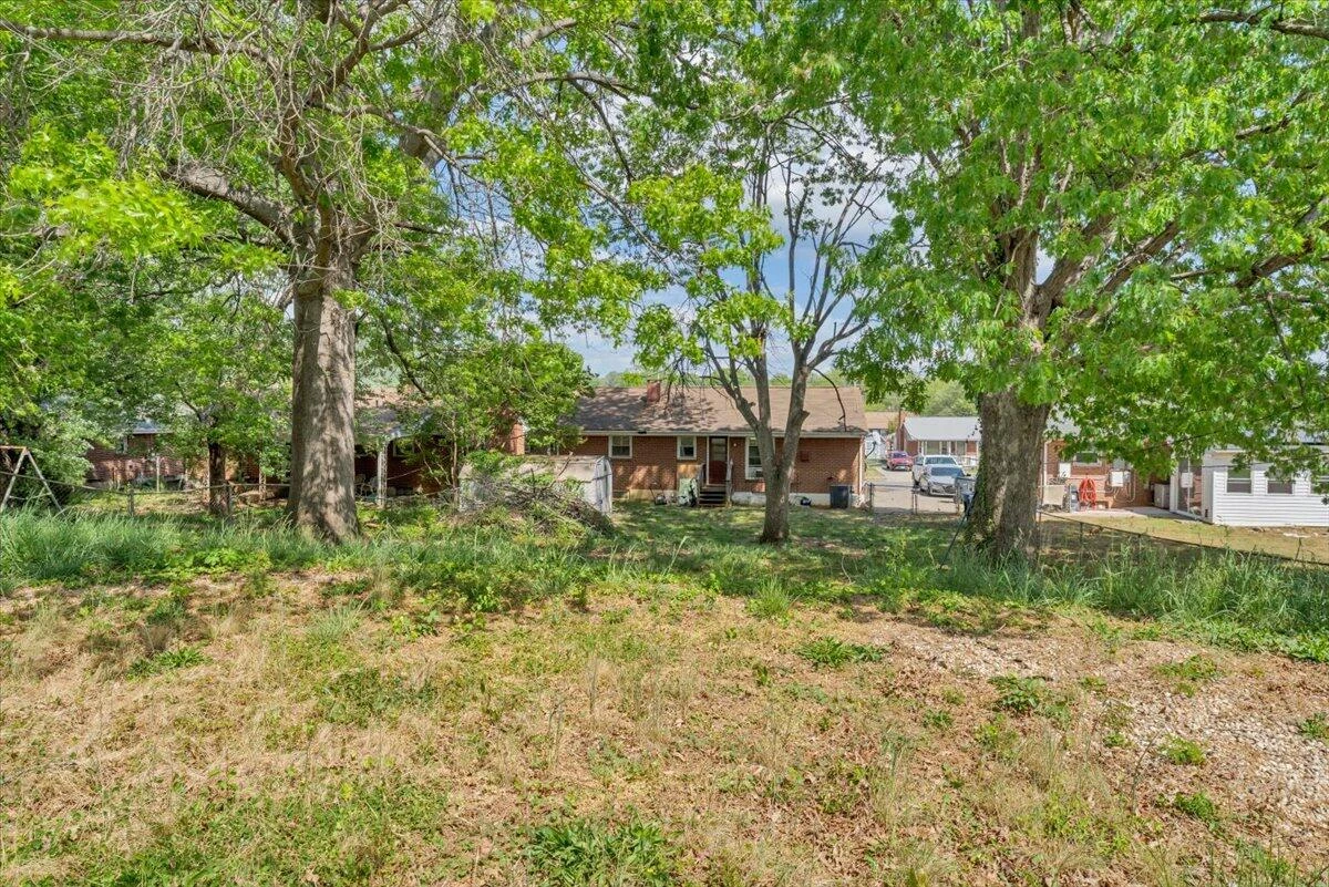 4342 Holmes ST - Photo 24