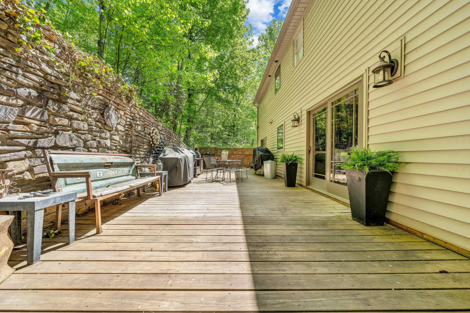 301 Coventry LN - Photo 25
