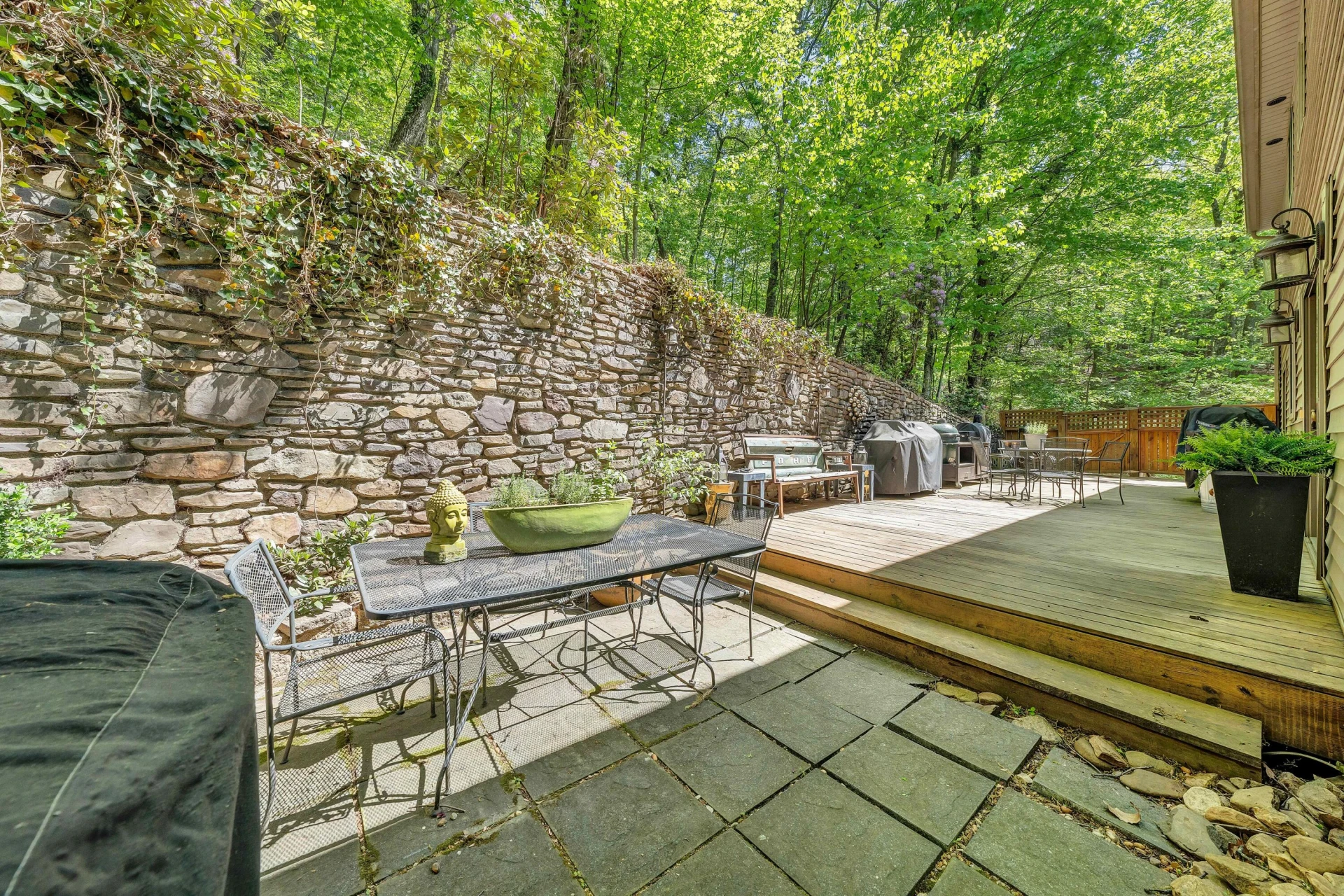 301 Coventry LN - Photo 26