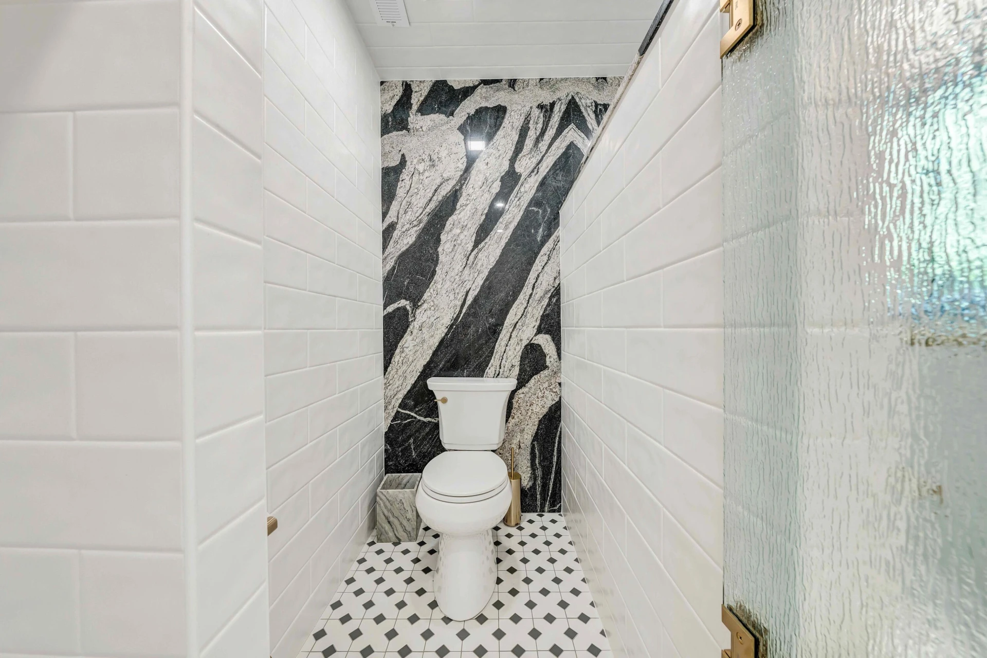 301 Coventry LN - Photo 41