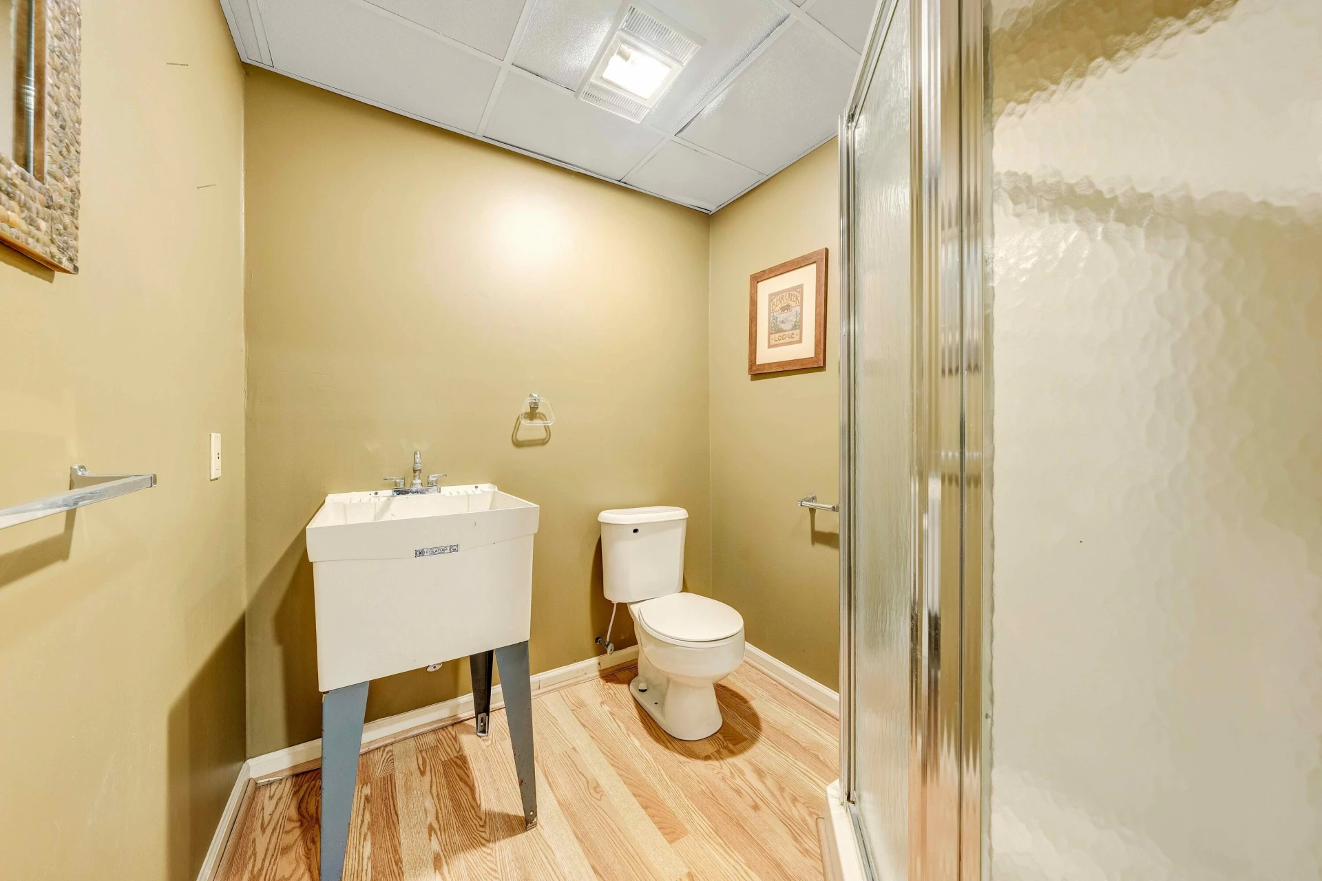 301 Coventry LN - Photo 48
