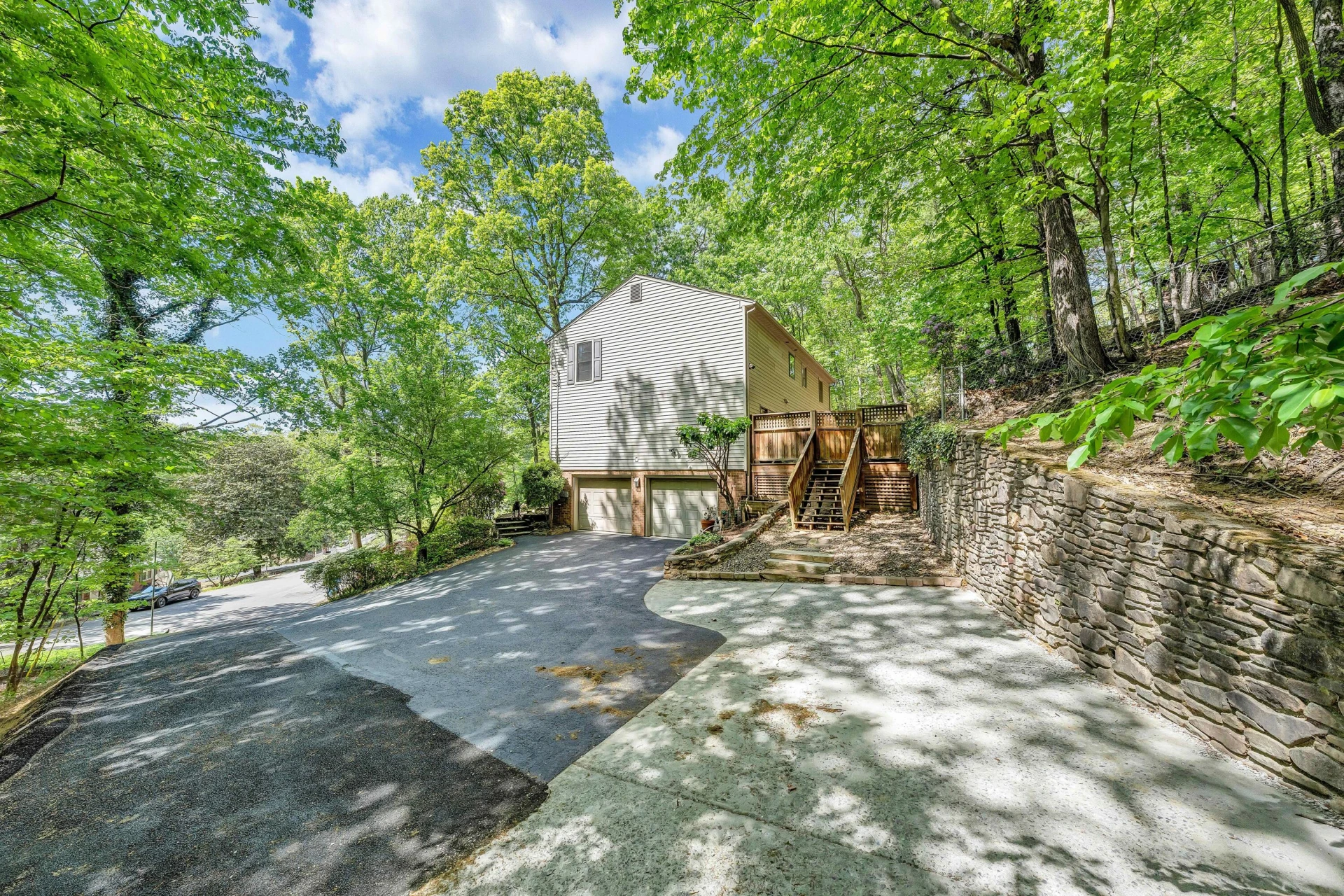 301 Coventry LN - Photo 49