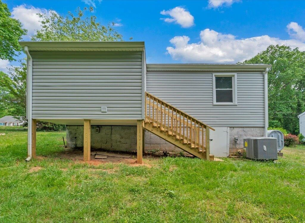 1142 Sylvan AVE - Photo 26