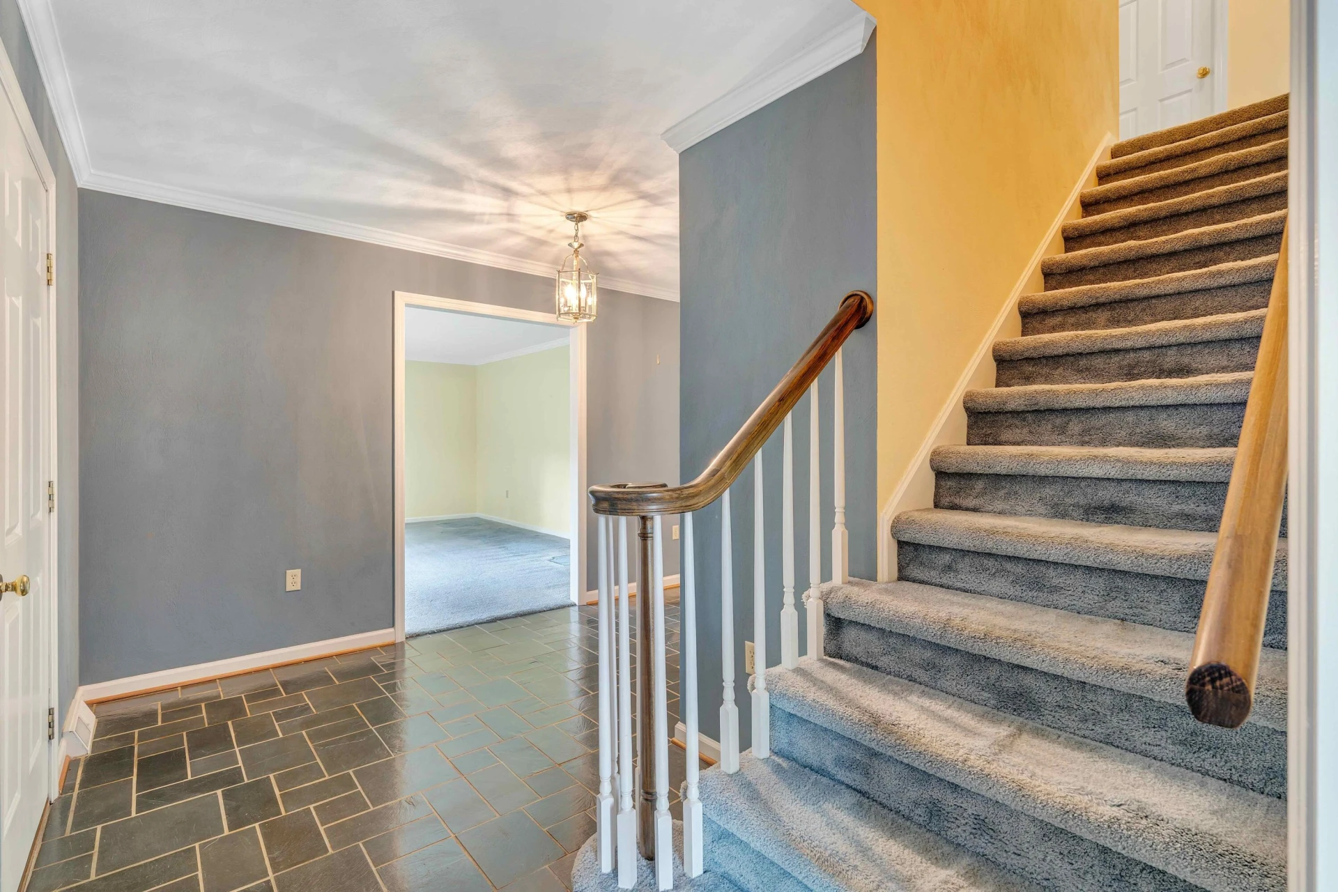 7173 Hollyberry RD - Photo 10