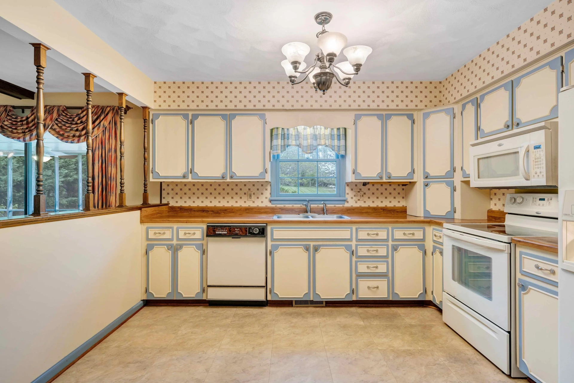7173 Hollyberry RD - Photo 20