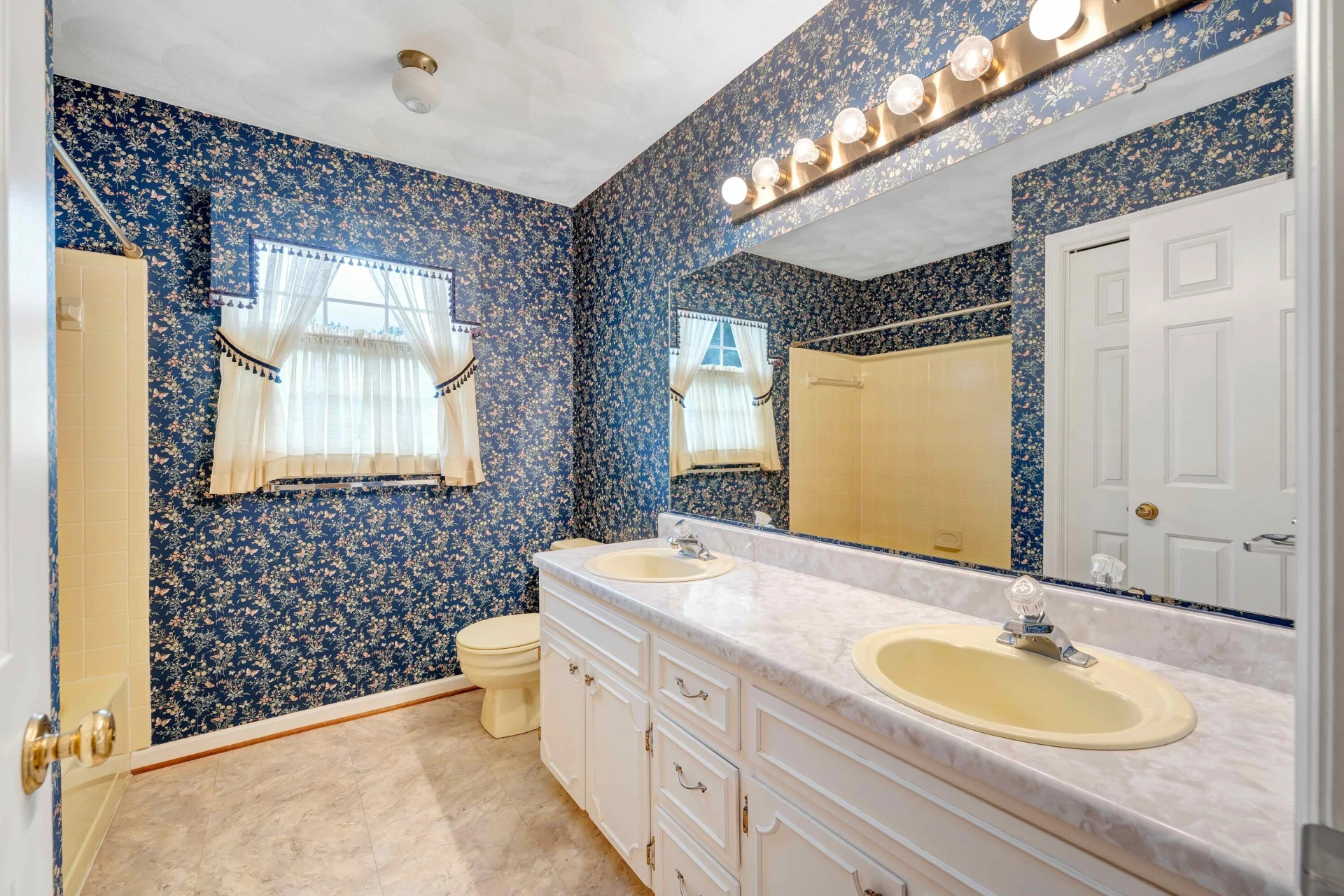 7173 Hollyberry RD - Photo 31