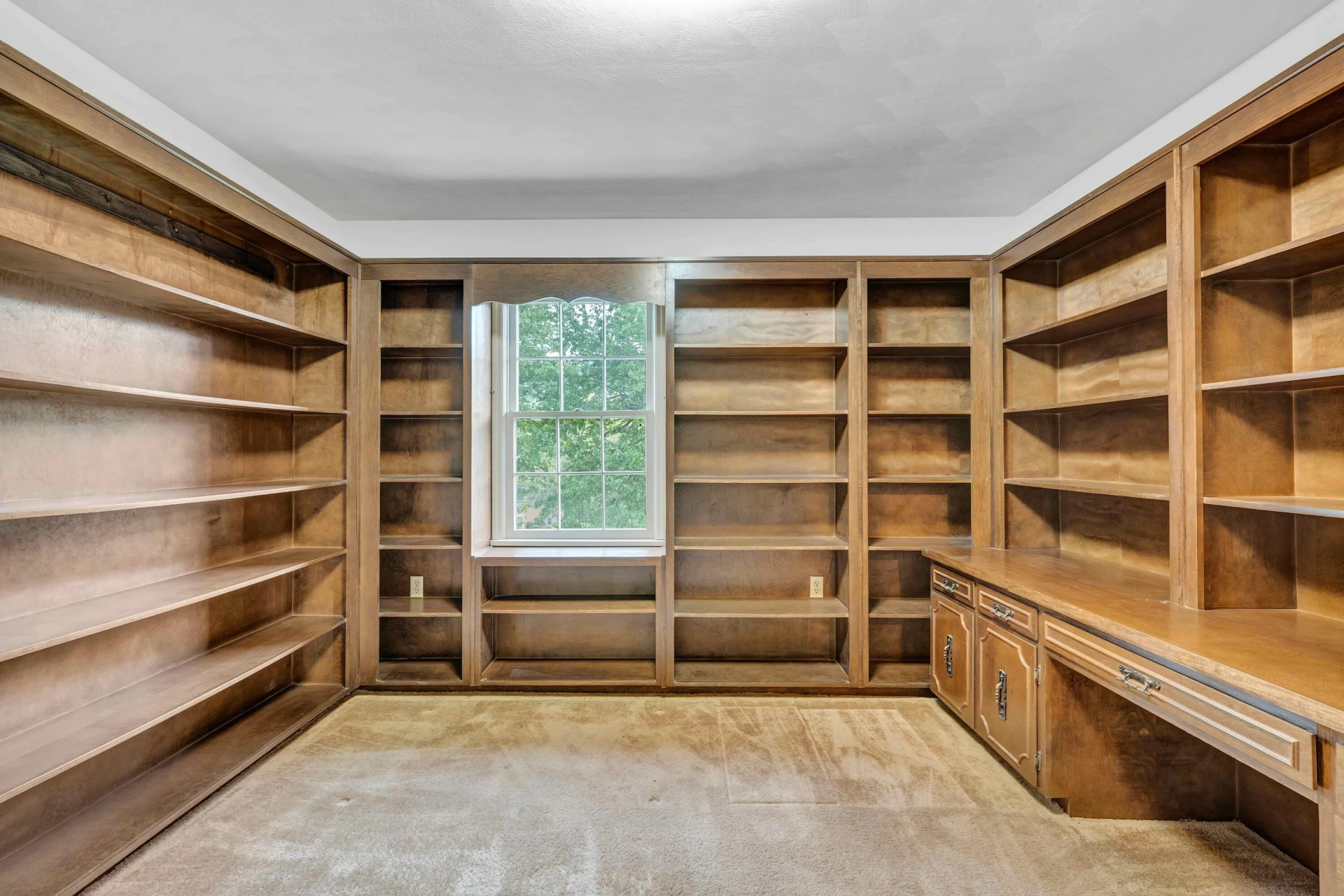 7173 Hollyberry RD - Photo 35