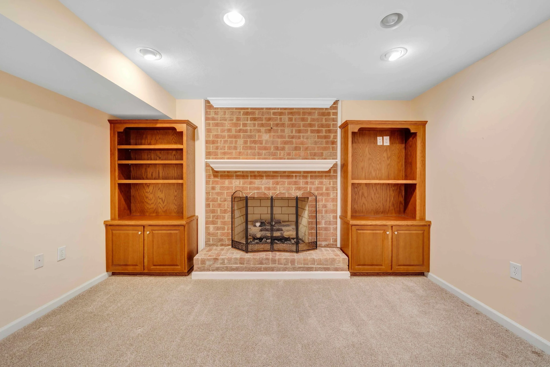 7173 Hollyberry RD - Photo 43