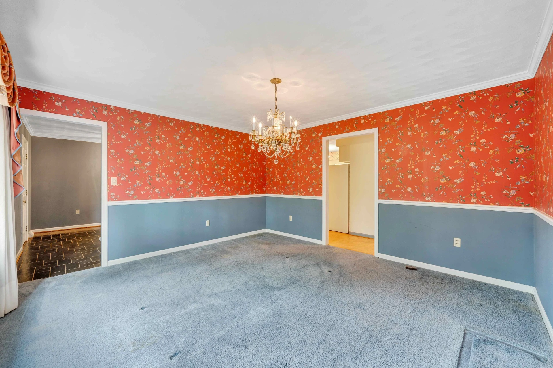 7173 Hollyberry RD - Photo 8