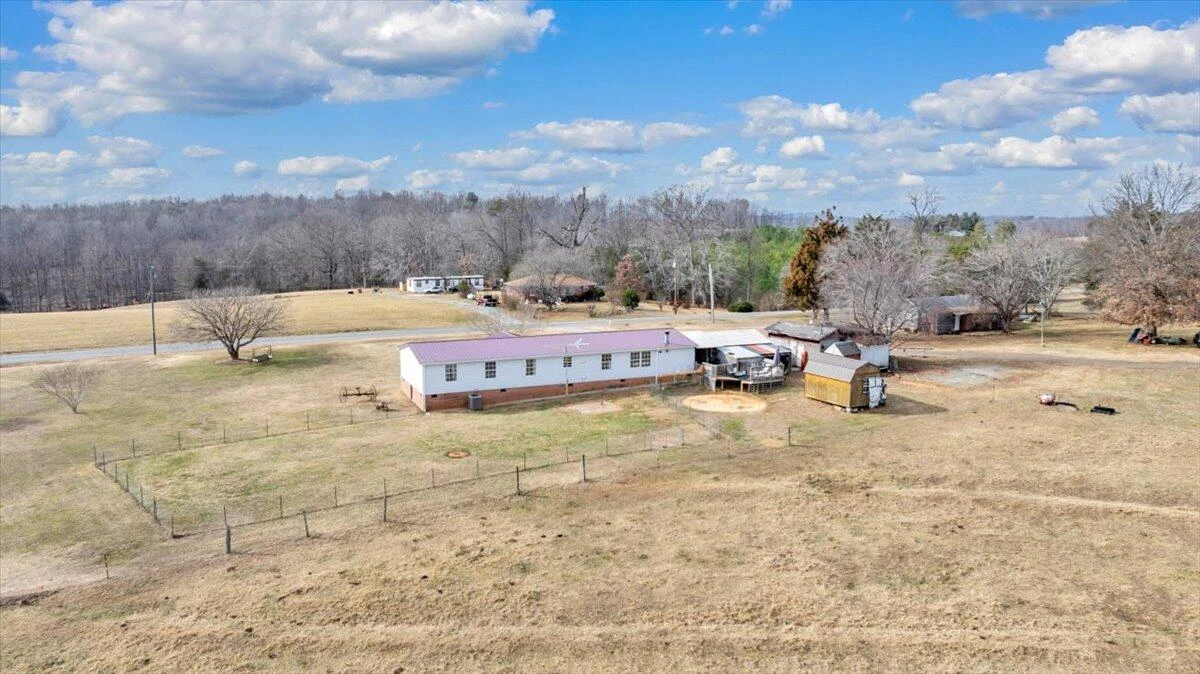 627&641 Novelty RD - Photo 53