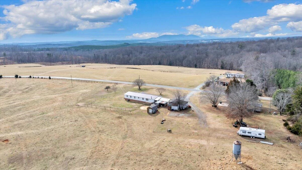 627&641 Novelty RD - Photo 57