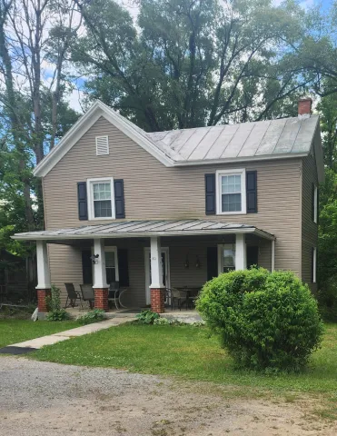 40 River RD, Buchanan, VA, 24066
