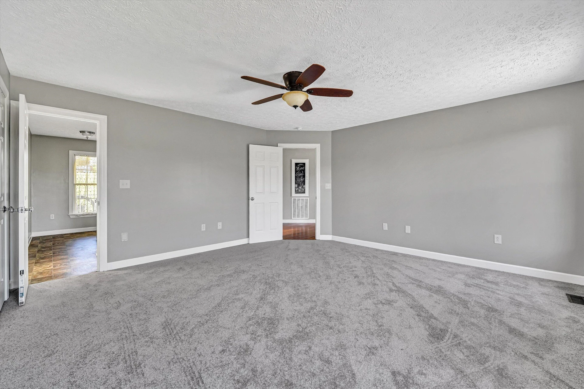 1429 JEFFERSON TER - Photo 23