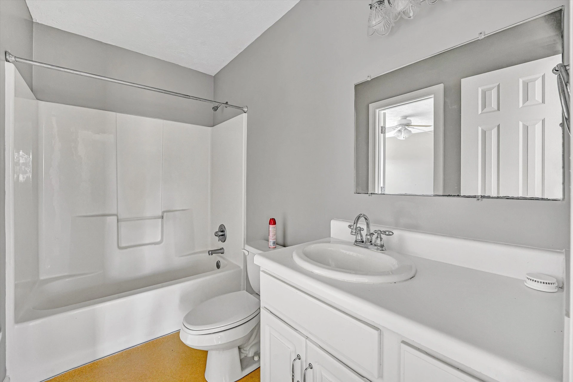 1429 JEFFERSON TER - Photo 32