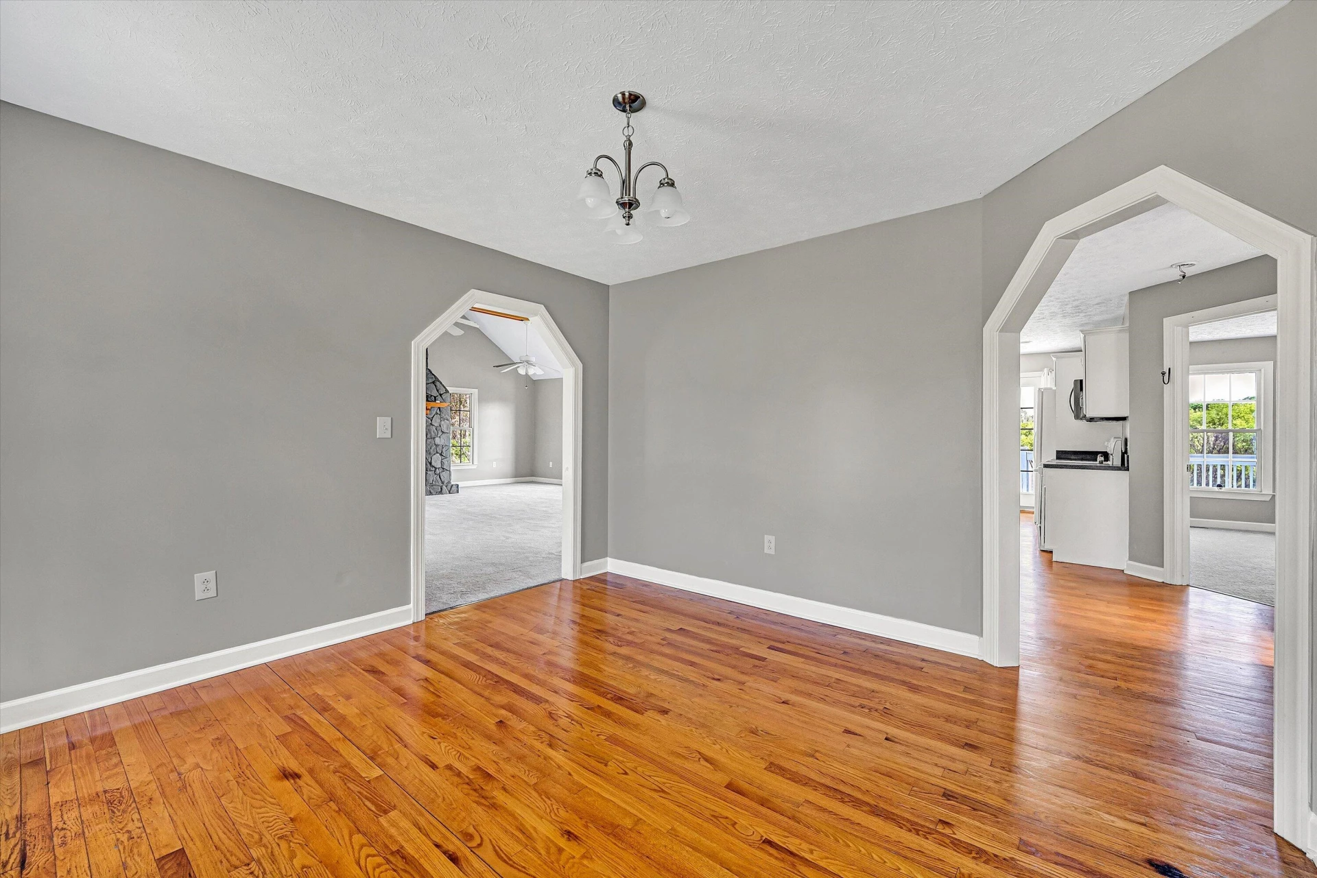 1429 JEFFERSON TER - Photo 12