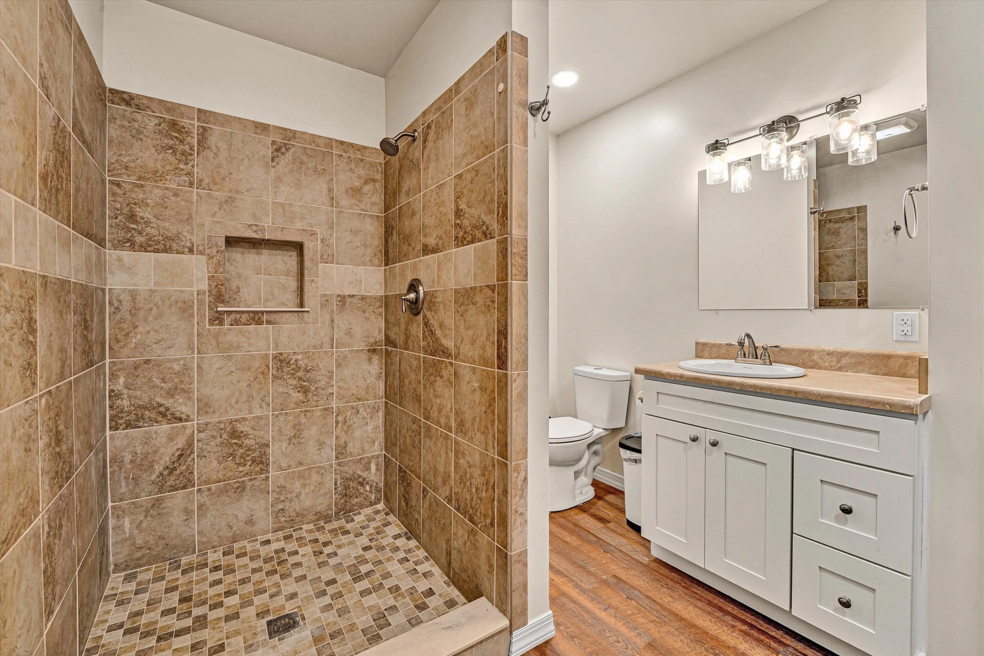 2866 Rucker RD - Photo 12