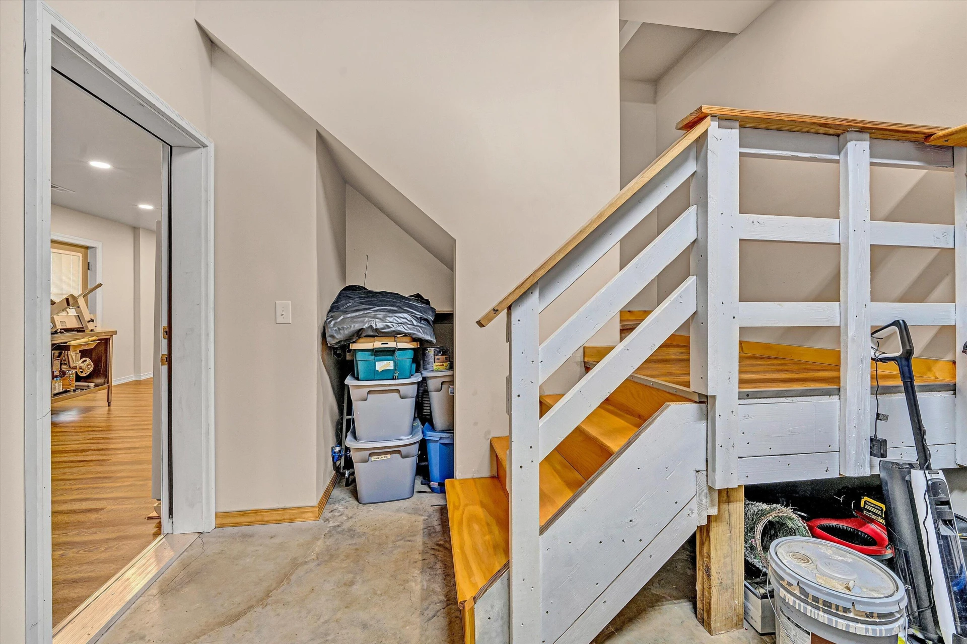 2866 Rucker RD - Photo 17