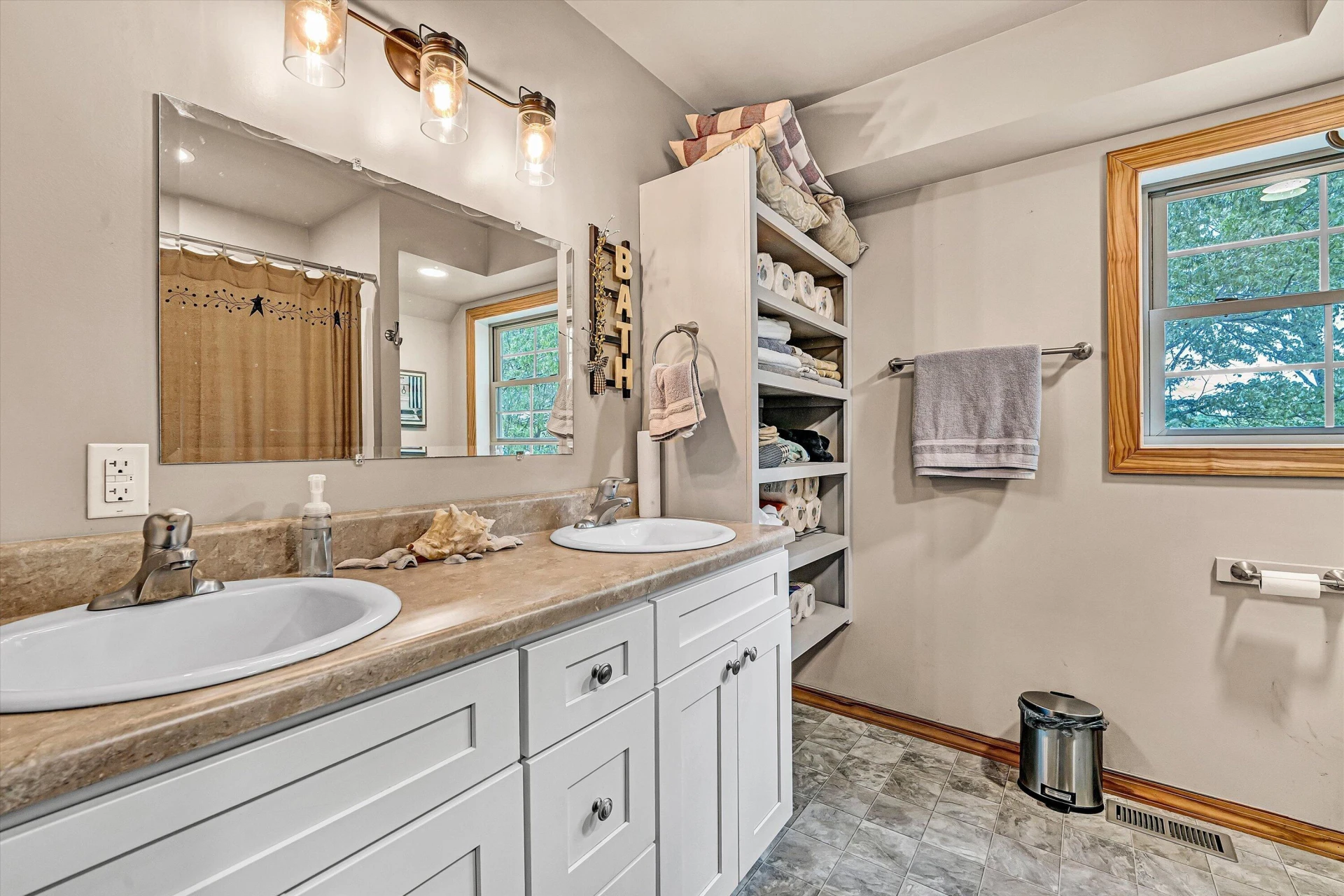 2866 Rucker RD - Photo 25