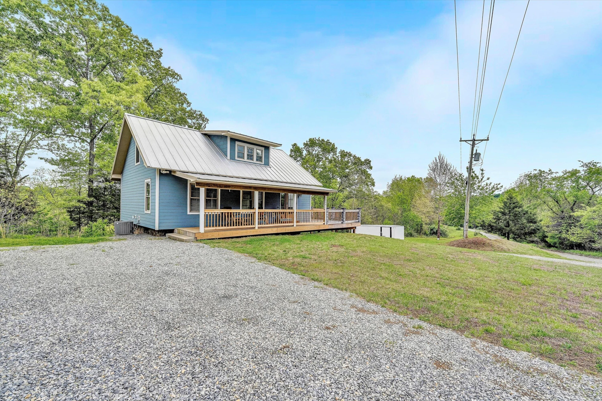 2866 Rucker RD - Photo 4