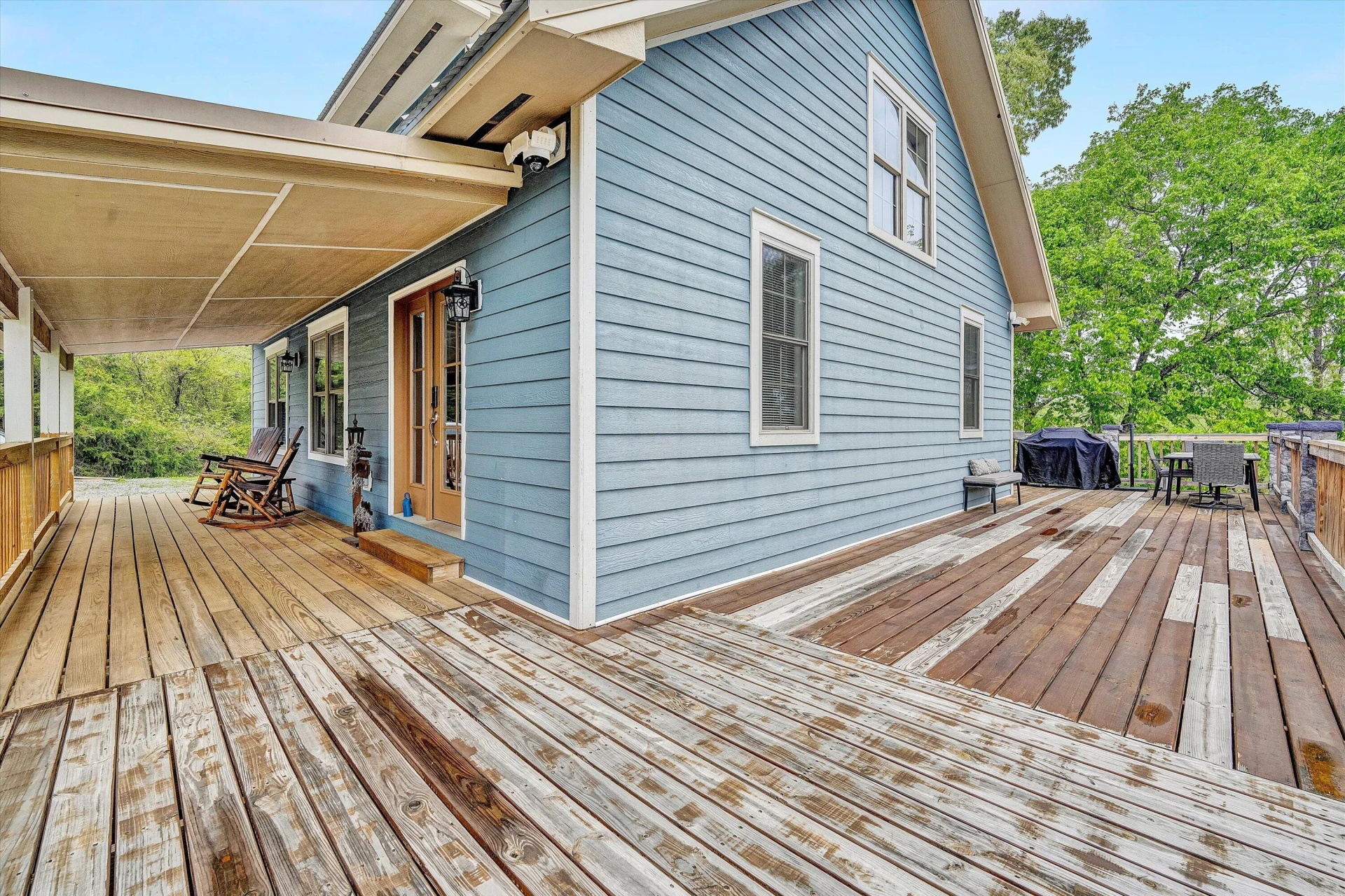 2866 Rucker RD - Photo 8