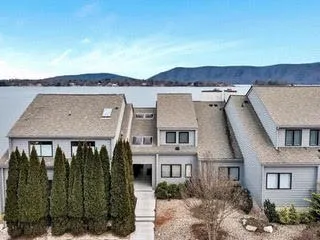 278 Peninsula Point DR