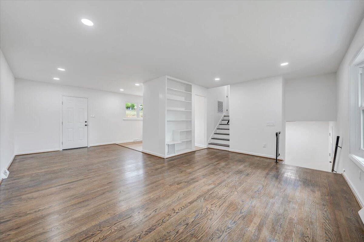 3915 Wilmont AVE - Photo 11