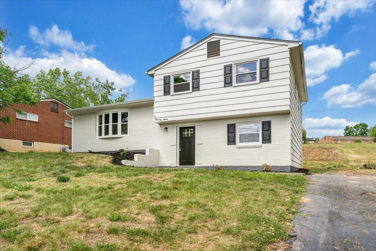 3915 Wilmont AVE - Photo 2