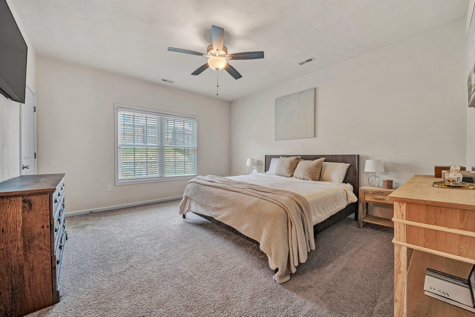 2059 Heys LN - Photo 17