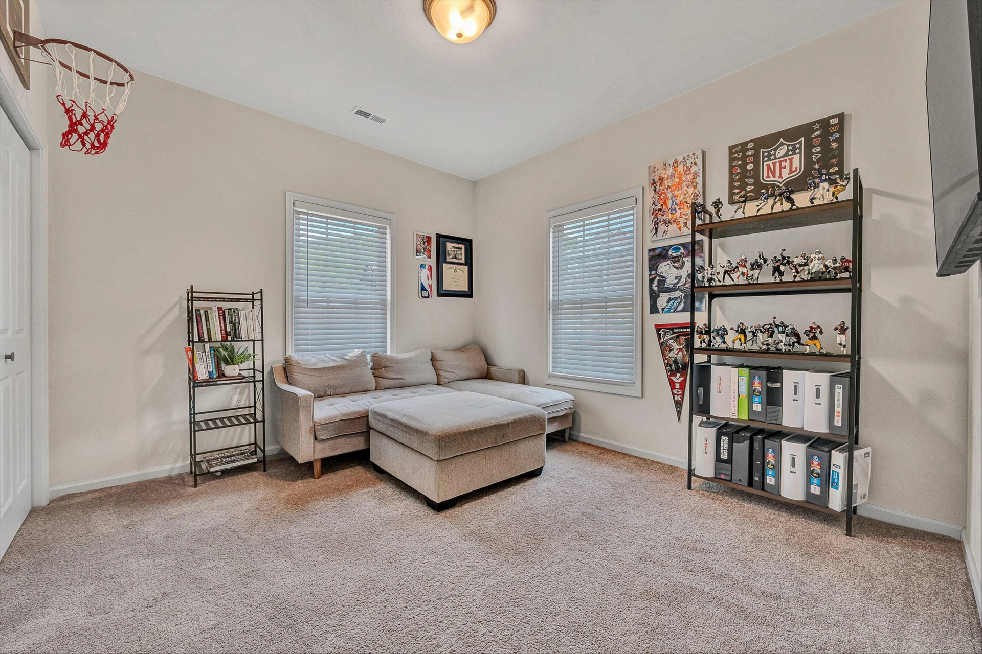 2059 Heys LN - Photo 26