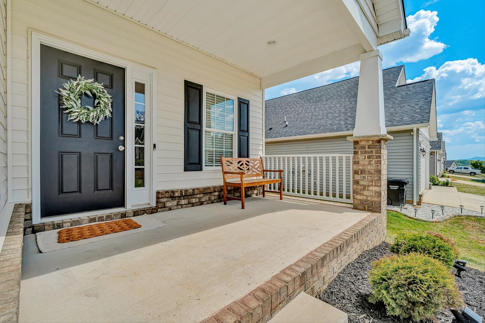 2059 Heys LN - Photo 5