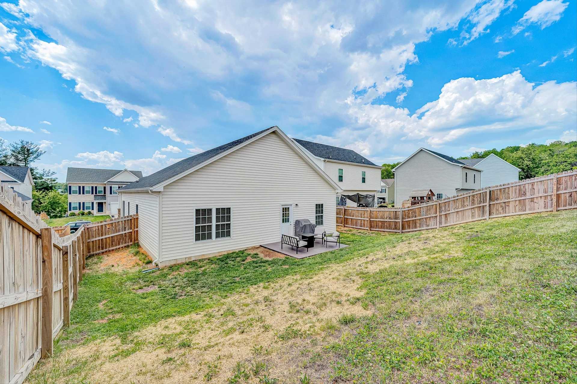 2059 Heys LN - Photo 34
