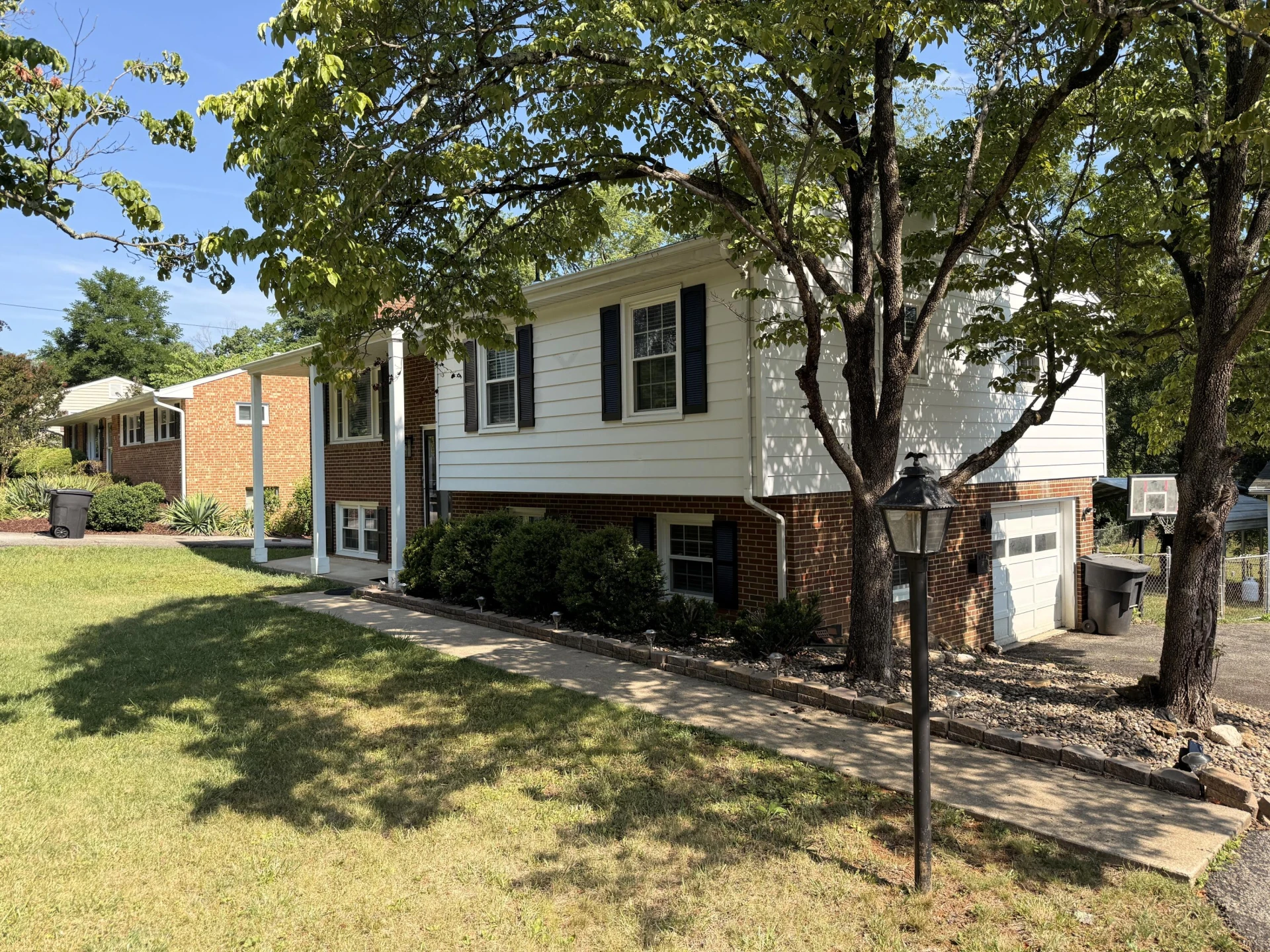 5335 Cave Spring LN - Photo 2