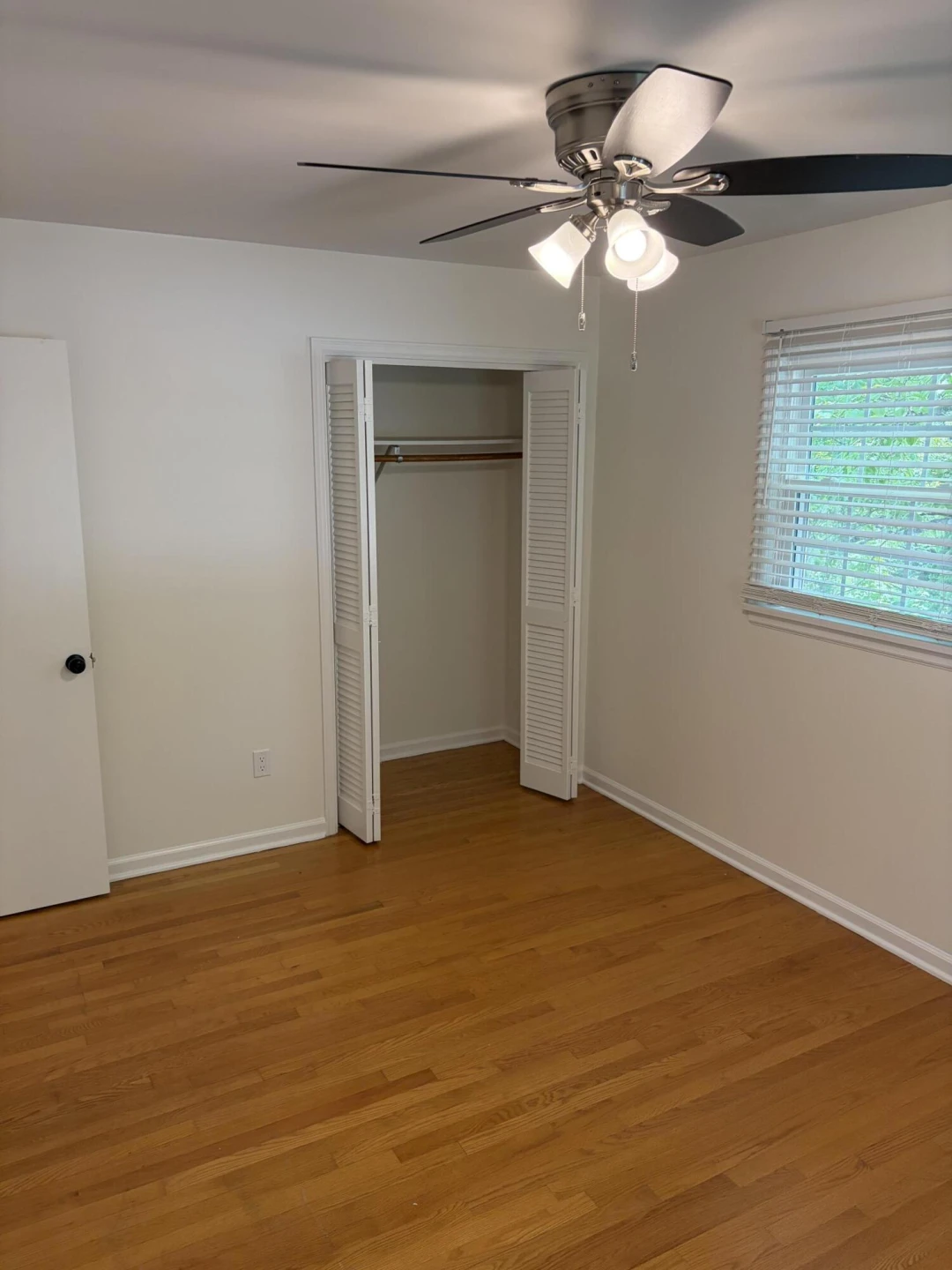 5335 Cave Spring LN - Photo 29