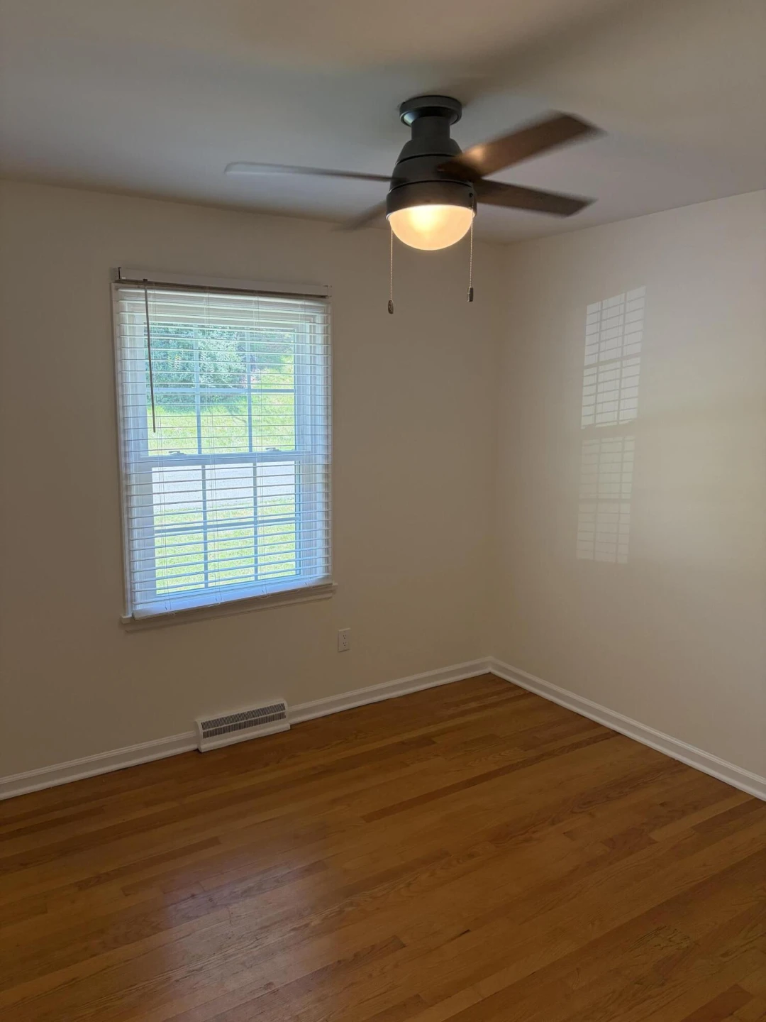 5335 Cave Spring LN - Photo 31