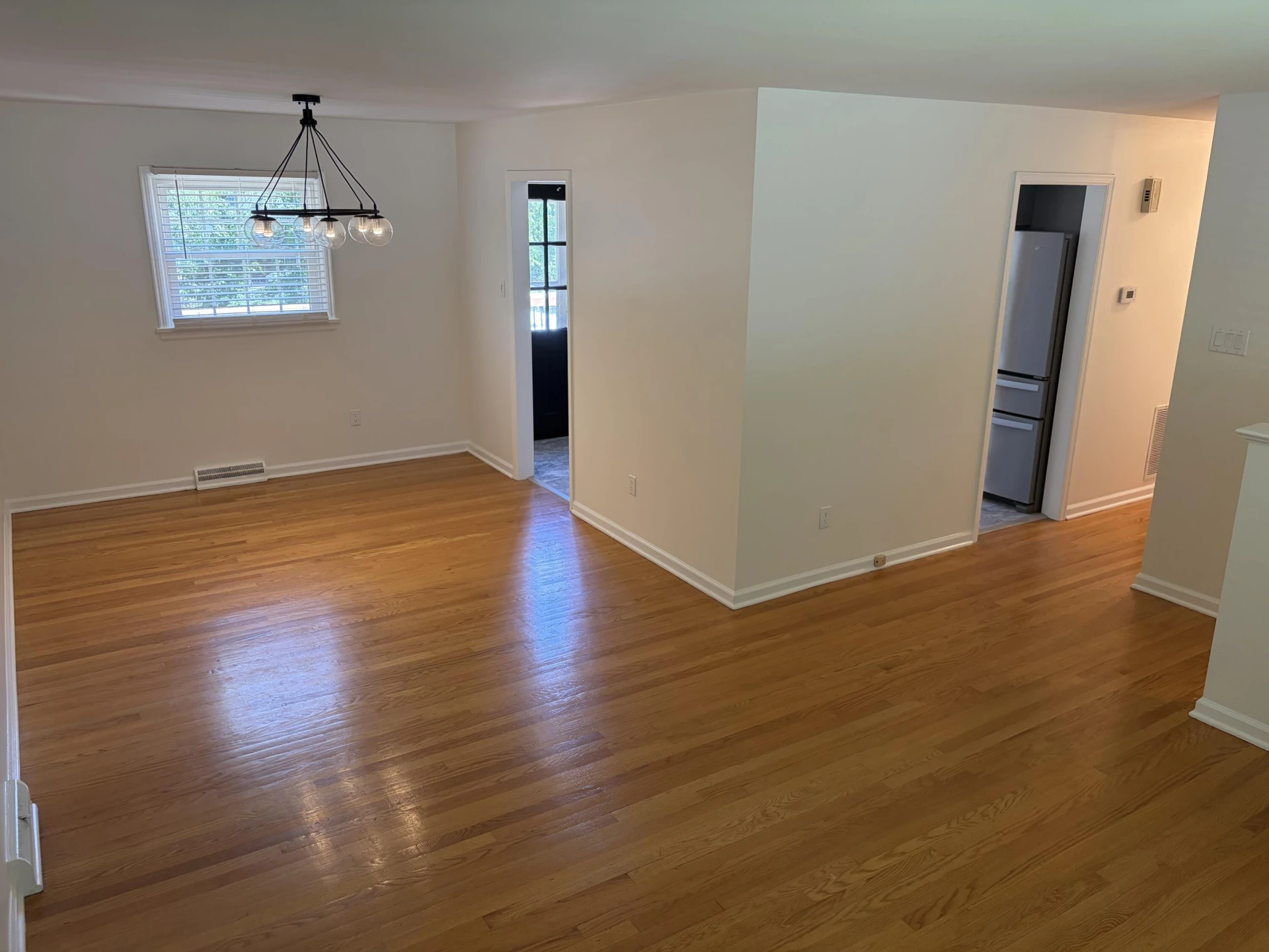 5335 Cave Spring LN - Photo 32