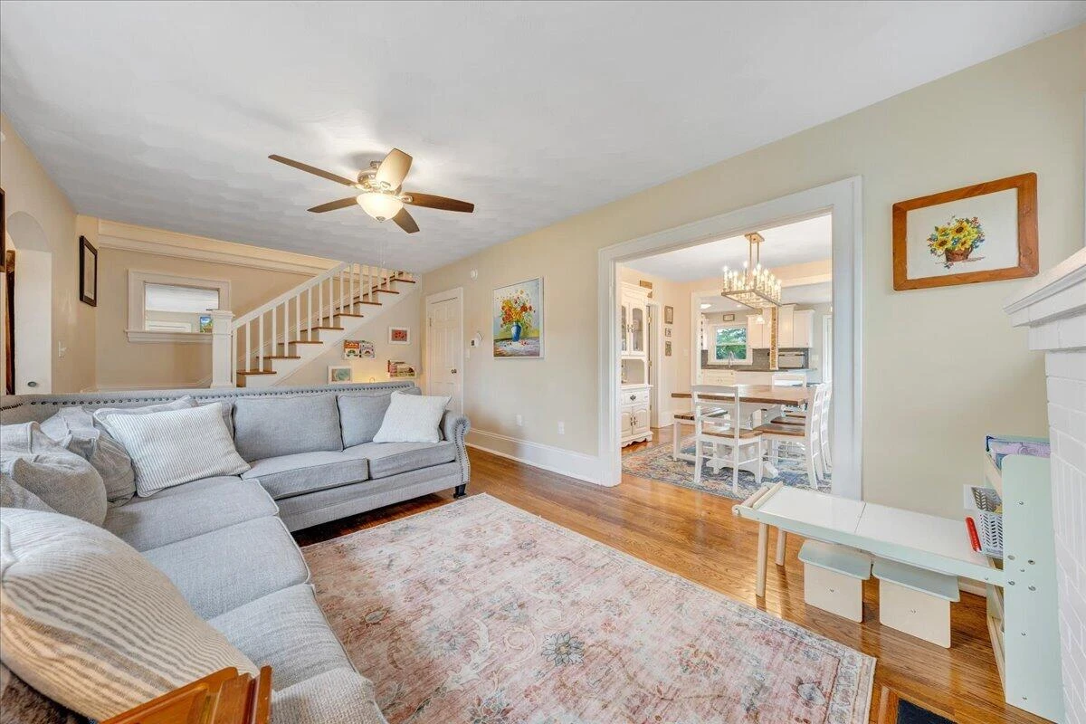 2525 Oregon AVE - Photo 12