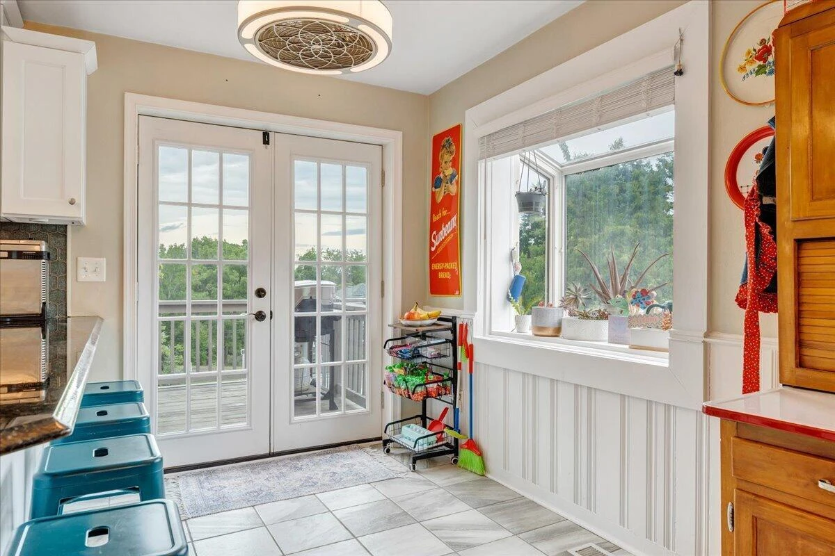 2525 Oregon AVE - Photo 25