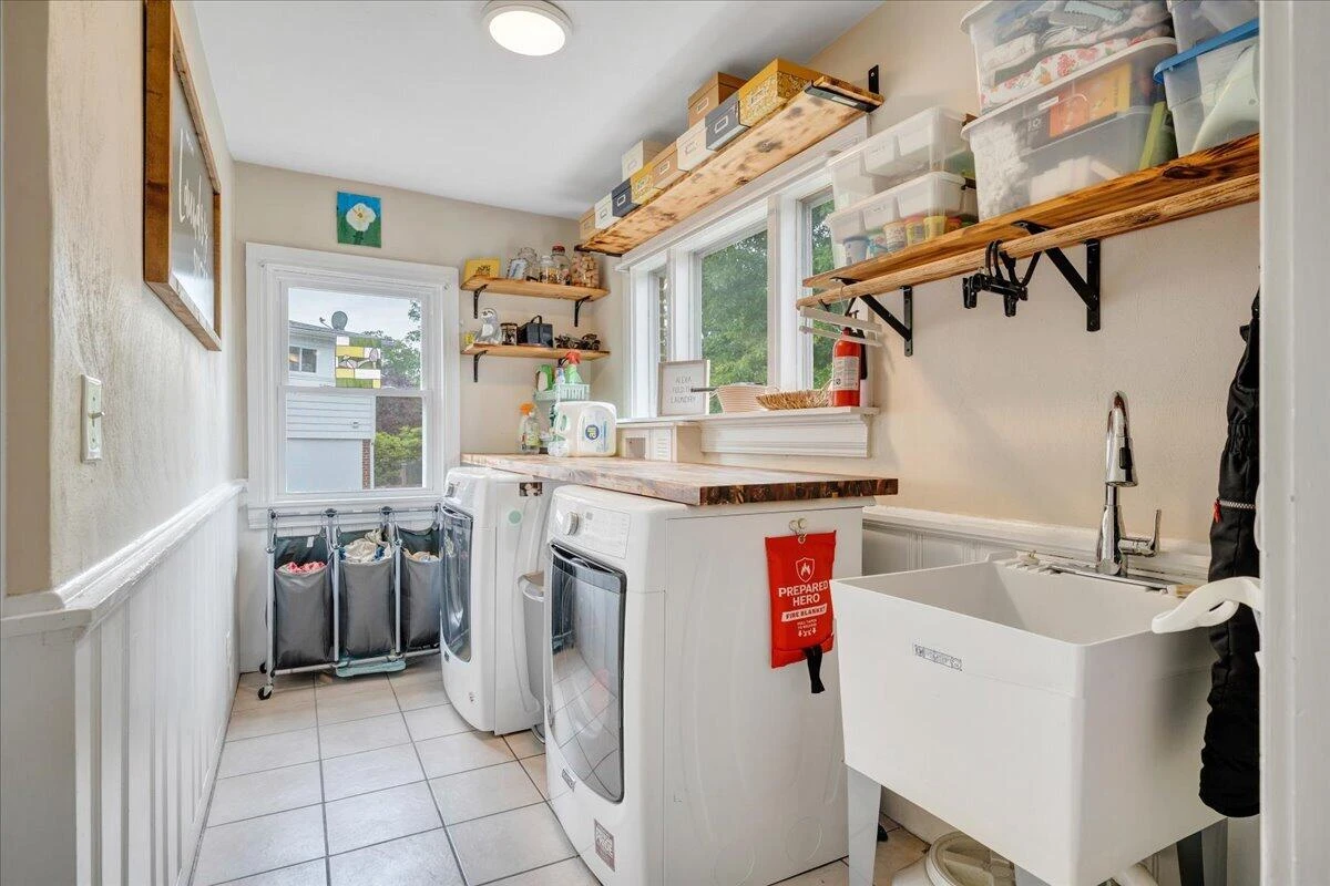 2525 Oregon AVE - Photo 29